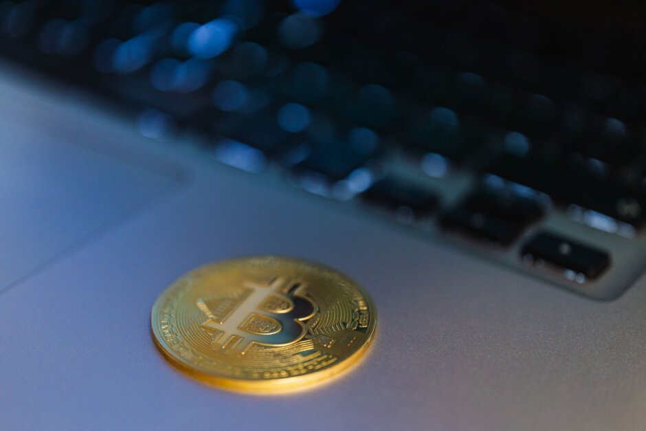 XMビットコイン出金の手順と注意点を解説するイメージ