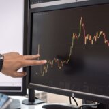 XMロスカット・証拠金維持率の仕組みを解説するFXチャート画面