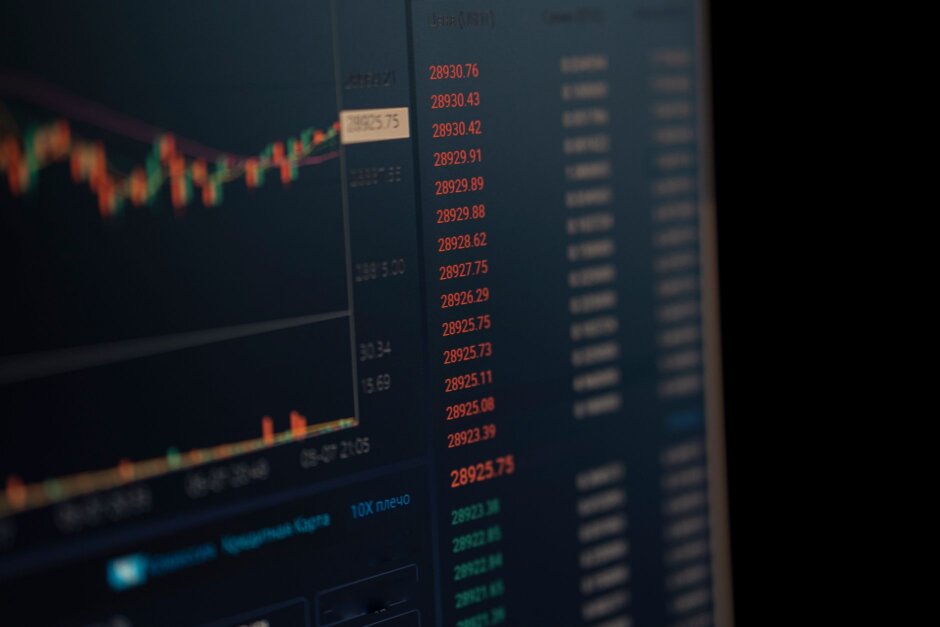 XM TradingとAxioryを比較する裁量トレーダーのチャート画面