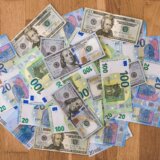 海外FX入金方法の比較と注意点を示すイメージ