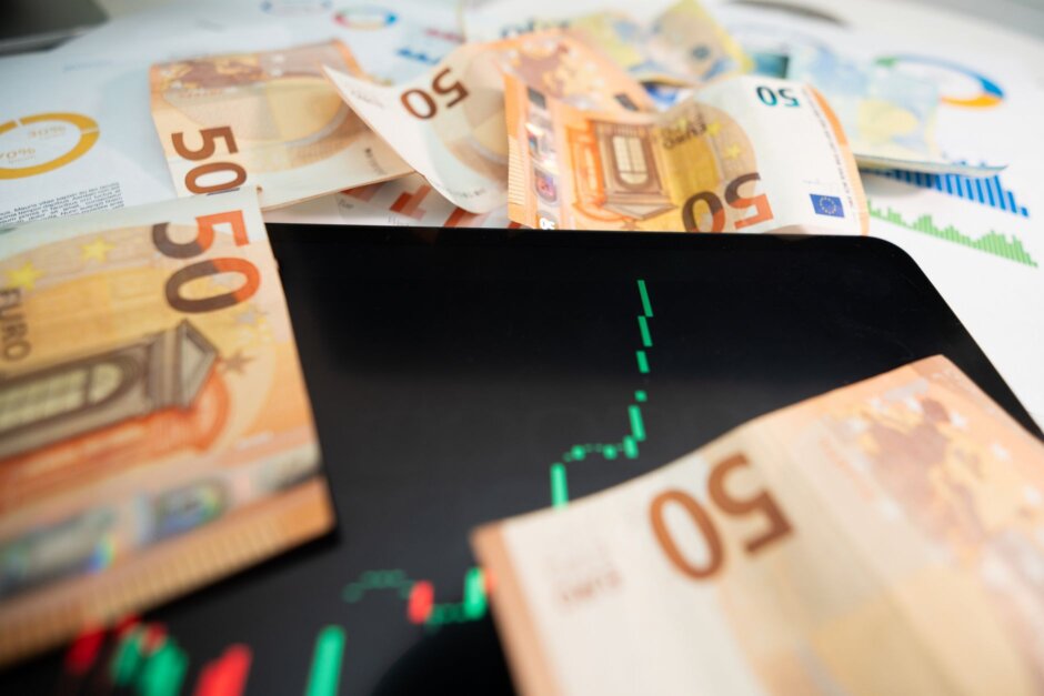 EUR/USDのフォレックスチャートとトレード戦略の解説